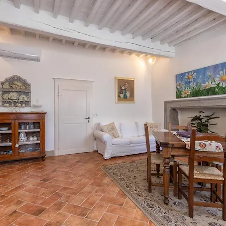 Διαμέρισμα Tina's House